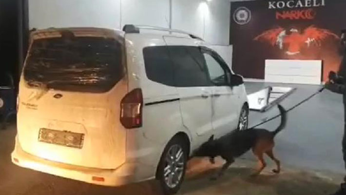 Narkotik köpeği tepki verdi, 35 kilo eroin ele geçirildi