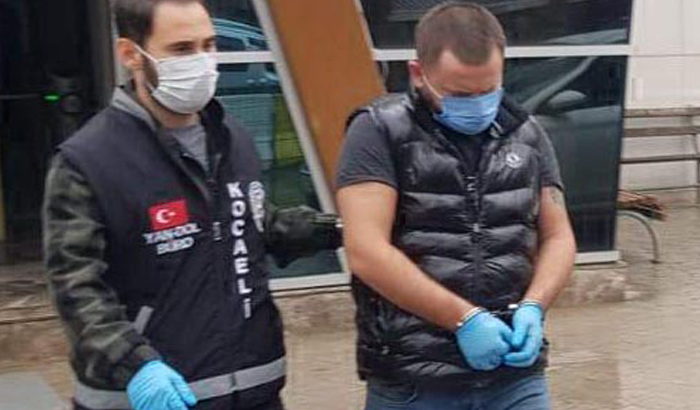 Telefon dolandırıcısı bankada yakalandı