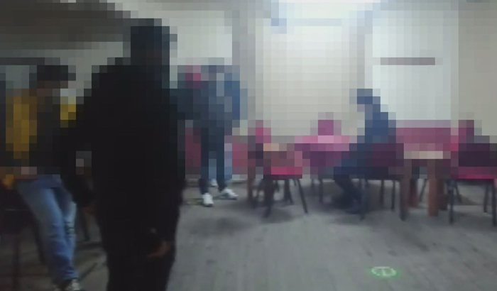 Kahvehanede oyun oynayan 8 kişiye ceza