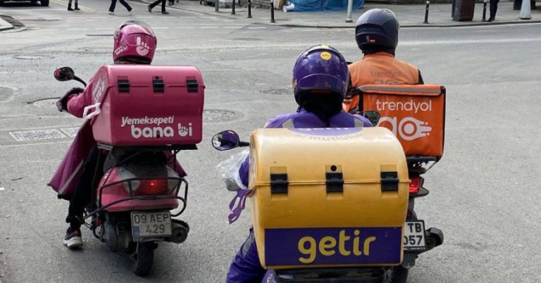 Kocaeli'de moto kuryelere kar izni