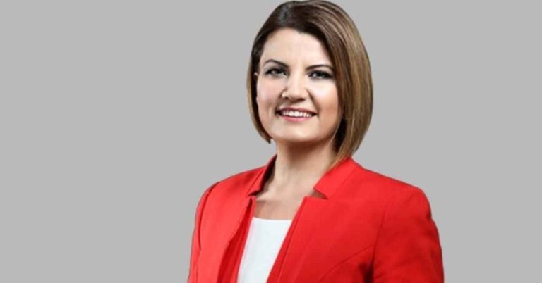 Hürriyet: İzmit’le yarışıp, diğer ilçeleri üvey evlat görüyorlar
