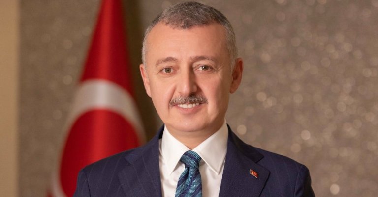 Büyükakın: Kurban, kalbin secdesi, gönlün Rabb’ine boyun eğişidir