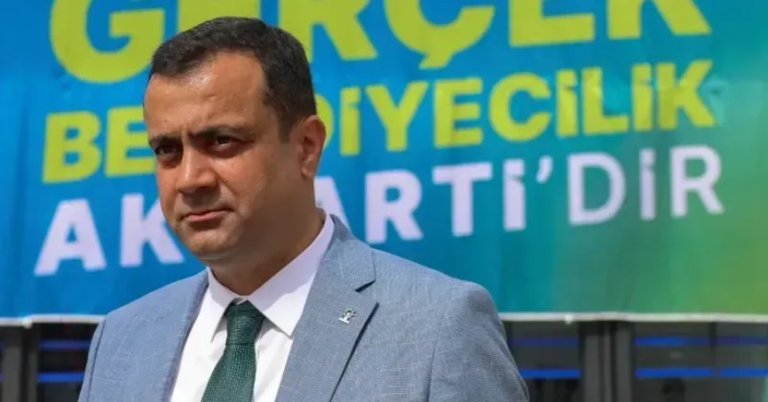 Gürsel: Şehri gereksiz tartışmalarla meşgul etmeyin