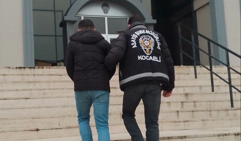 Çayırova’da Dolandırıcılıktan Aranan Şahıs Yakalandı!