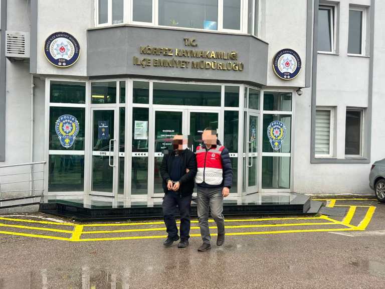 Kocaeli’de banka kartı dolandırıcısı yakalandı!