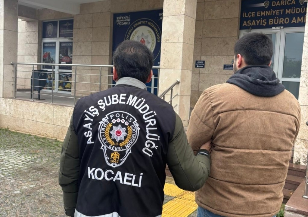Nitelikli Dolandırıcılıktan Aranan Şahıs Darıca’da Yakalandı!