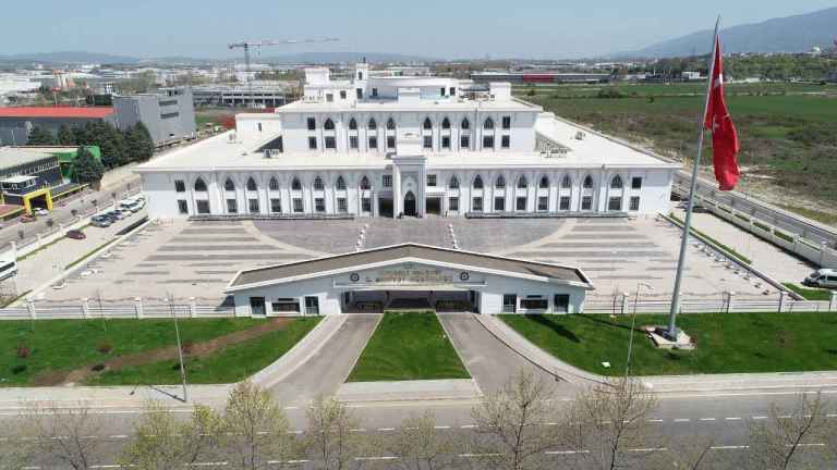 Kocaeli’de ‘Sazan Sarmalı’ Operasyonu: 8 Tutuklama!