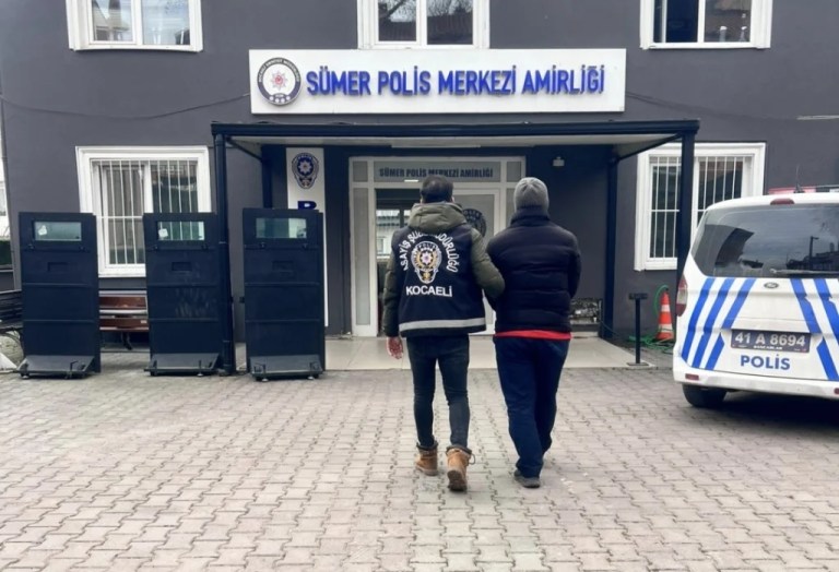 İzmit’te dolandırıcılık hükümlüsü yakalandı!