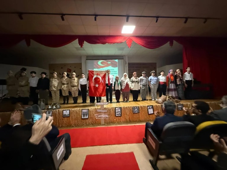Gölcük’te Çanakkale Zaferi’nin 111. Yılı Anma Töreni