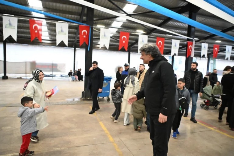 Kartepe’de çocuk şenliğiyle bayram coşkusu yaşandı