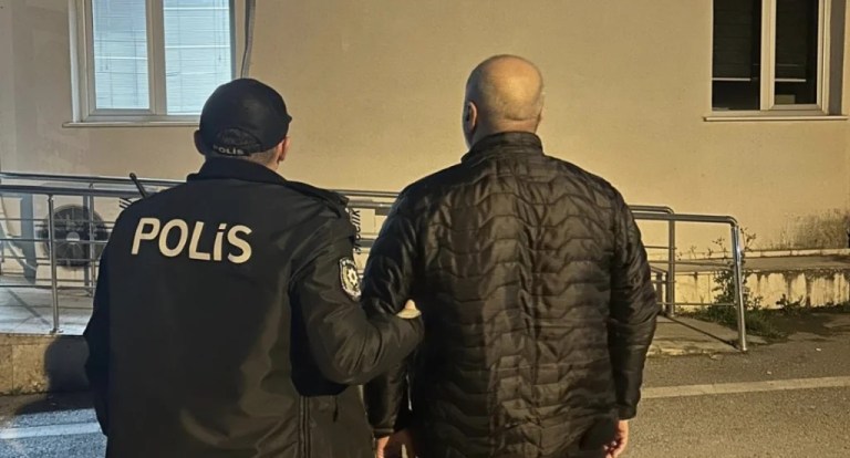 İzmit’te Bilişim Dolandırıcılığı Operasyonu: Hükümlü Yakalandı!