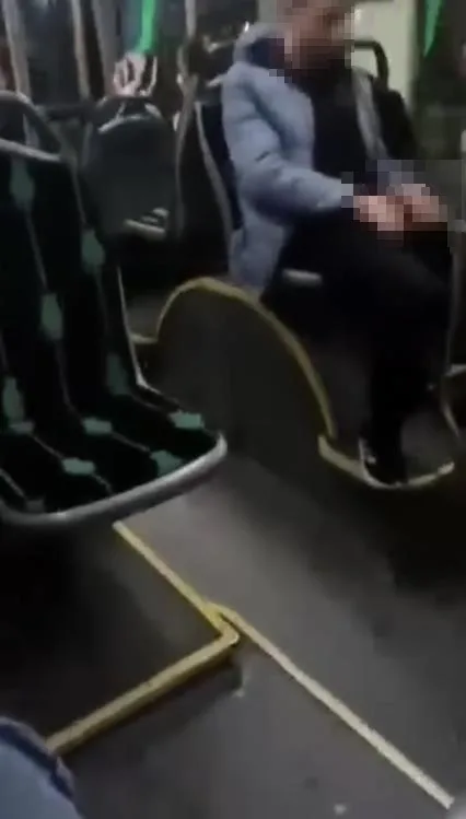 Halk Otobüsünde Uygunsuz Davranış Kamerada