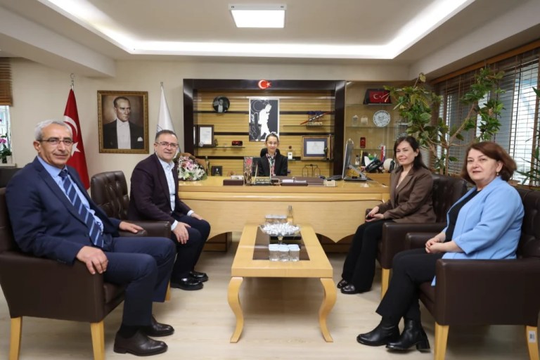 Başkanlık koltuğu 23 Nisan’da Nisa Yağmur Can’ın