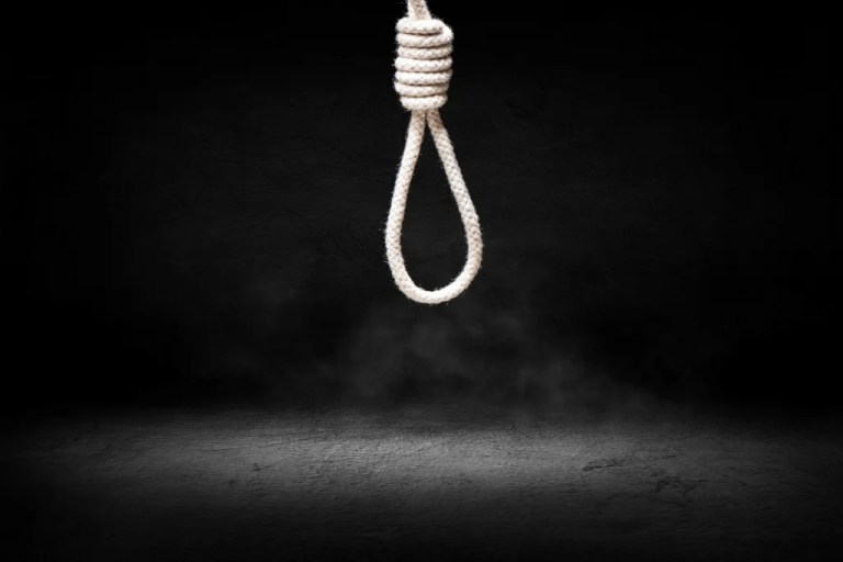 Polis memuru evinde ölü bulundu!