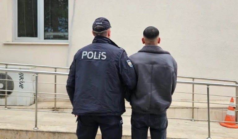 Gece vakti yağmacısı yakalandı!