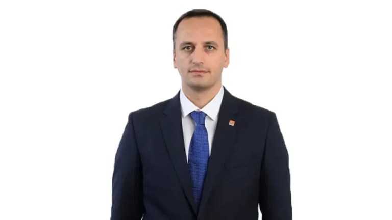 Bornova Belediye Başkanı Eşki gözaltında!