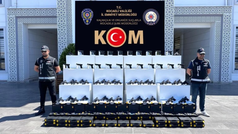 Kartepe’de 60 tabanca ele geçirildi!
