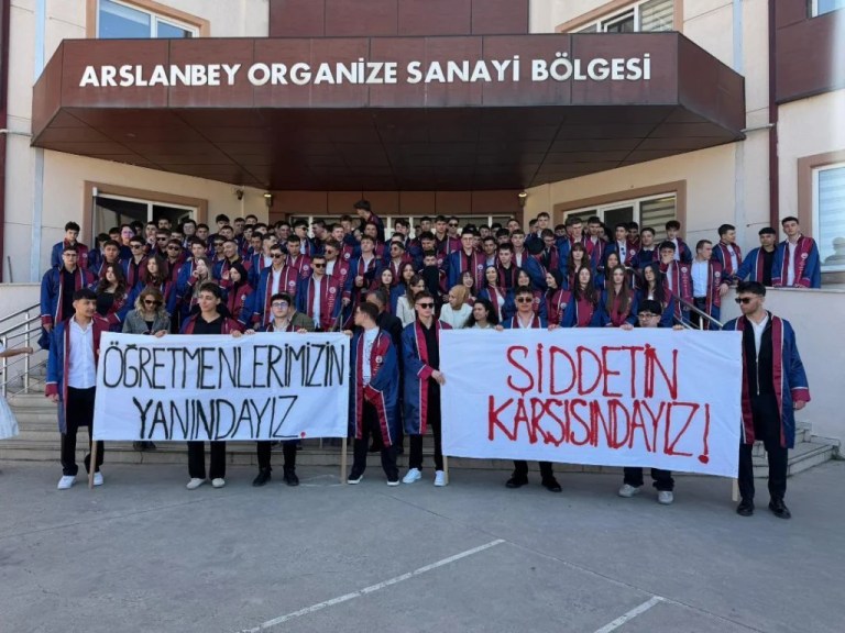 Arslanbey Koto Teknik Koleji’nden şiddete karşı duruş