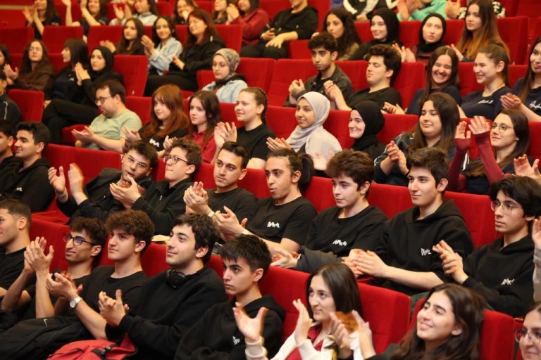 Gebze’de Sınav Öğrencilerine Motivasyon Söyleşisi