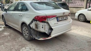 İzmit'te Güzellik Merkezi Yanındaki Patlama Korkuttu