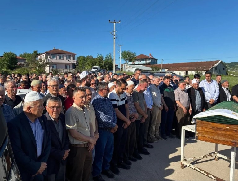 Hacı İsmail Gülcan dualarla uğurlandı