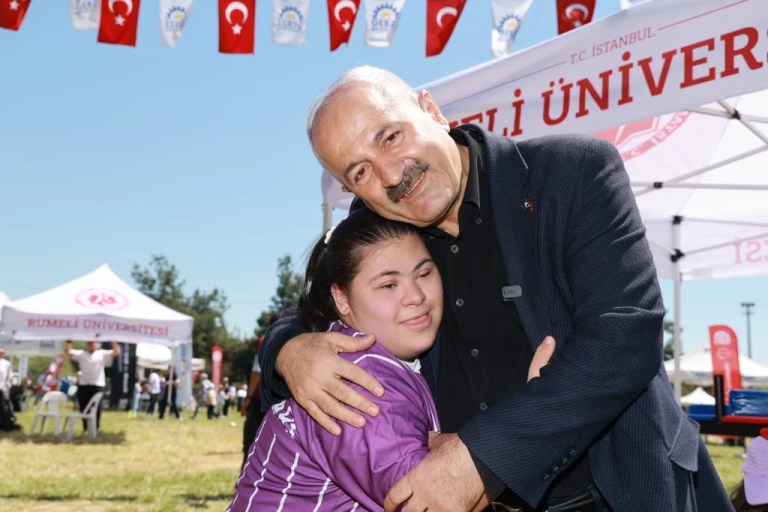 Özel Bireyler Enfest’te Doyasıya Eğlendi