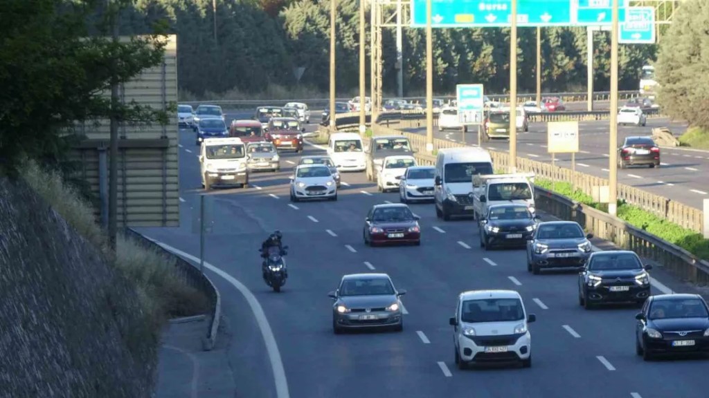 Kocaeli'de bayram dönüşü yoğunluğu başladı!
