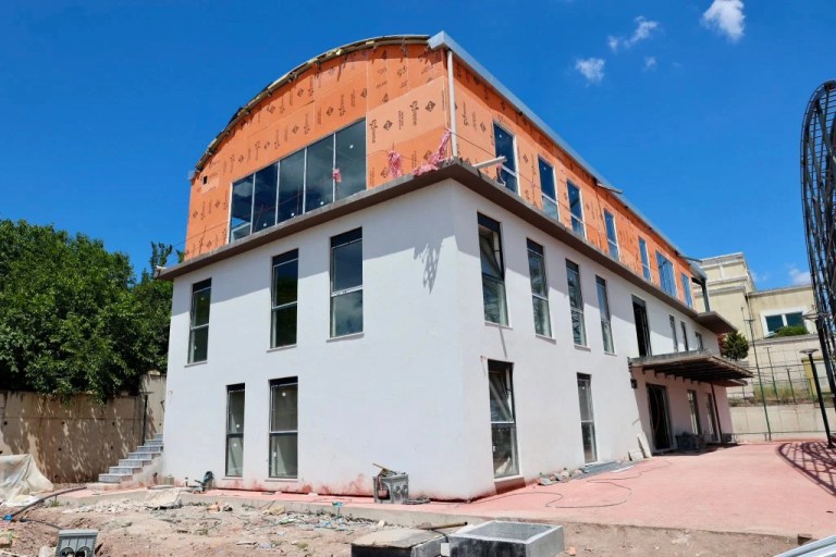 Çamlıtepe Spor Kompleksi Yükseliyor