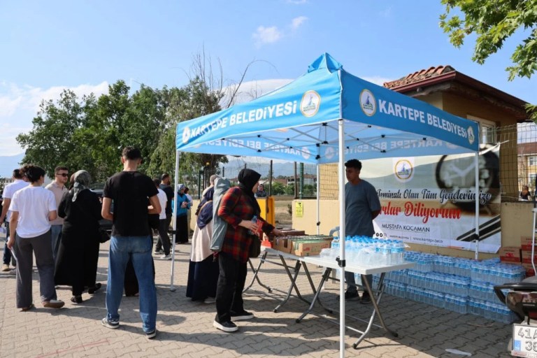 Kartepe Belediyesi YKS heyecanına ortak oldu