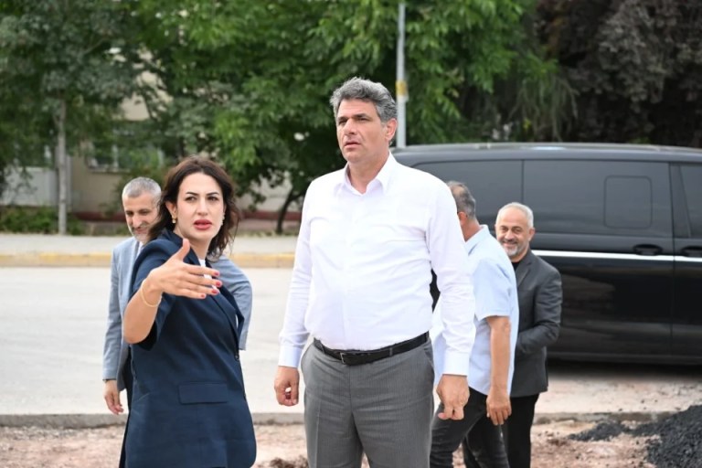 Kartepe’de asfalt çalışmaları hız kesmiyor