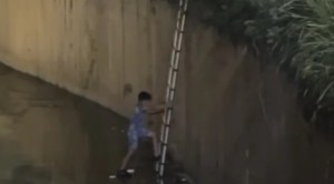 Dere Çukurunda Mahsur Kalan Çocuk Kurtarıldı!