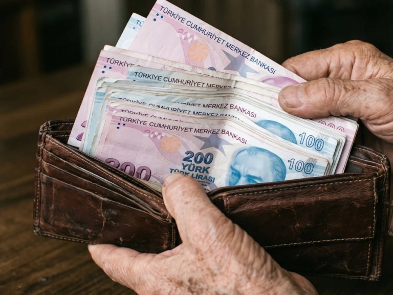 Emekli Aylığına Zam Teklifi TBMM'de!