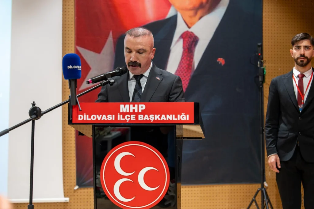 MHP Dilovası'nda Yusuf Turhan Yeniden Başkan Seçildi