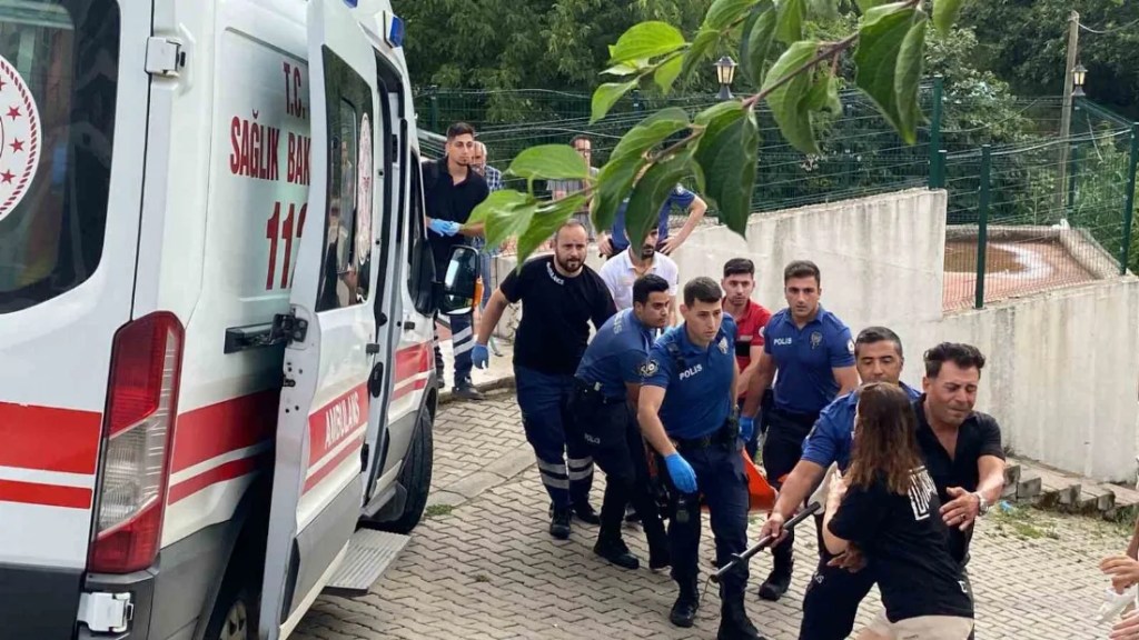 Eşini öldürüp oğlunu yaralayan sanığa ağır müebbet!