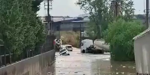Kocaeli’yi sağanak vurdu!
