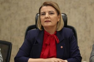 Fatma Kaplan Hürriyet YENİ Parti’ye geçti