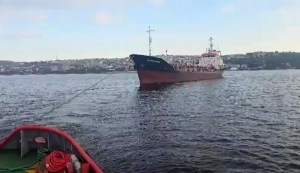 Fuel oil yüklü tanker denizde arızalandı!