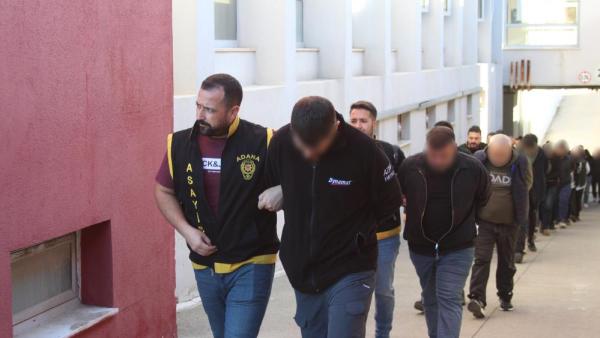 17 sigorta şirketini 76 kurgulanmış kazayla dolandırdılar