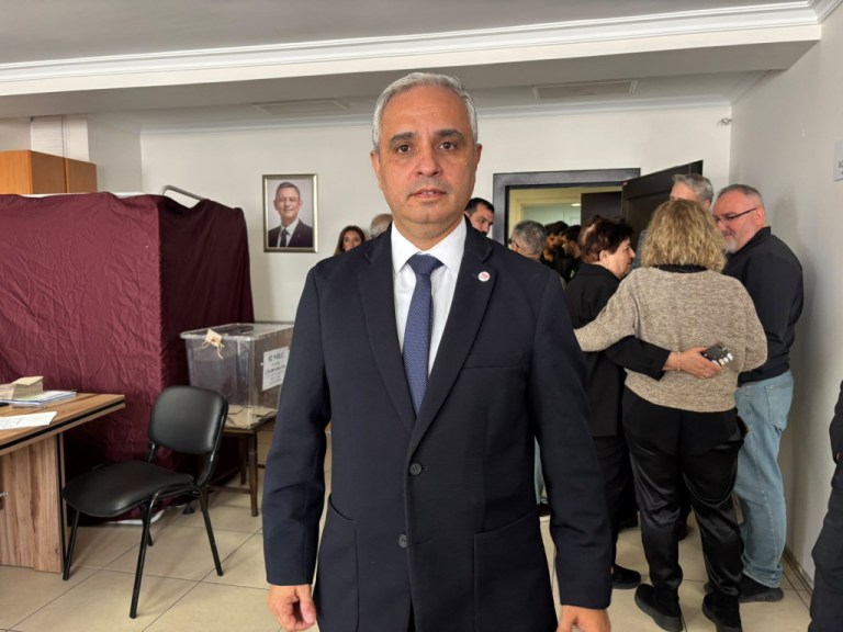Yeni Parti İzmit’te görev dağılımı belli oldu!