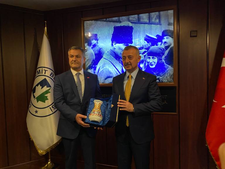 Büyükakın’dan İzmit’e iadeyi ziyaret