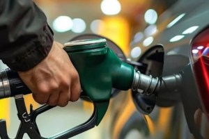 Motorine büyük indirim geldi! Tabelalar değişti